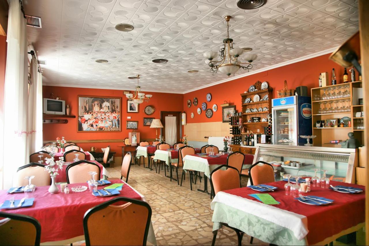 Hostal Restaurante Milan II San Clemente  Luaran gambar